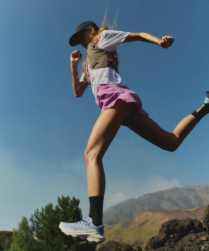 Dámska bežecká obuv Salomon ULTRA GLIDE 4 W Brunnera Blue/Vanilla Ice 6