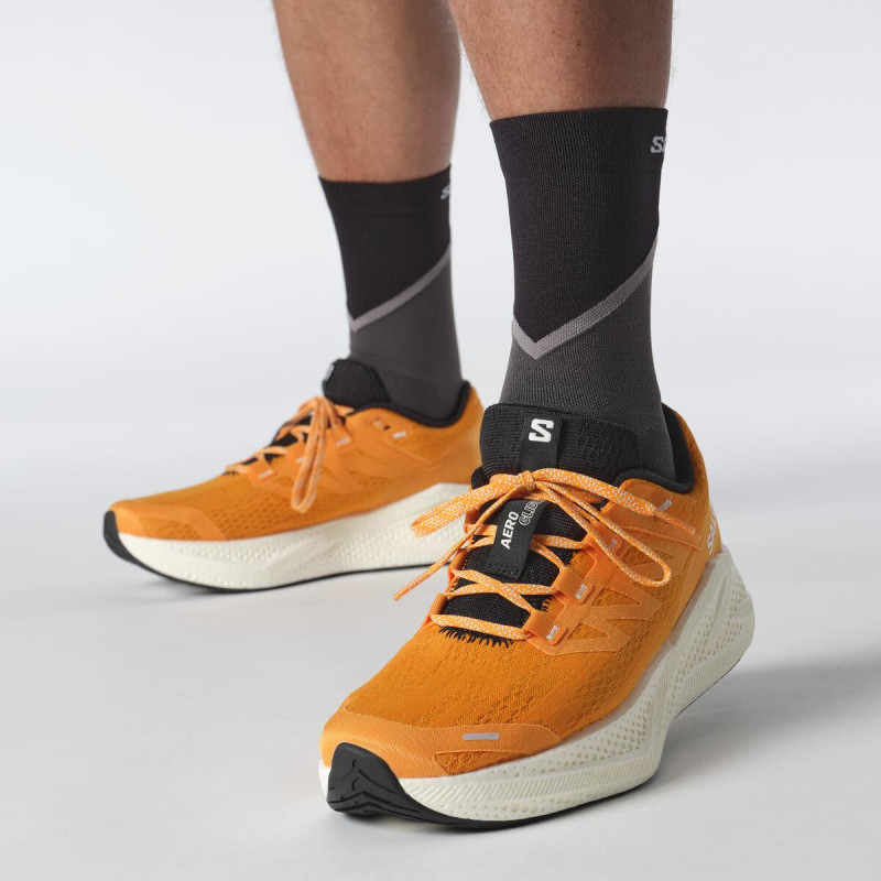 Cestná bežecká obuv Salomon AERO GLIDE 3 Turmeric/White/Black 6