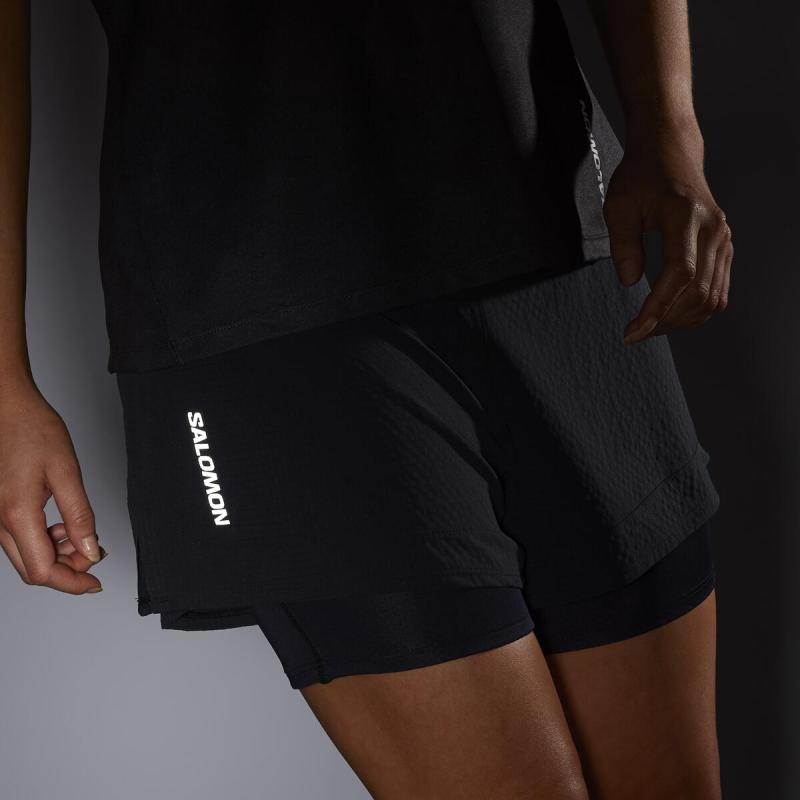 Dámske bežecké trenky Salomon SENSE AERO 2IN1 SHORT W DEEP BLACK