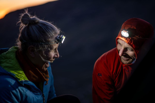 Čelovka Swift LT - čierna/oranžová 8