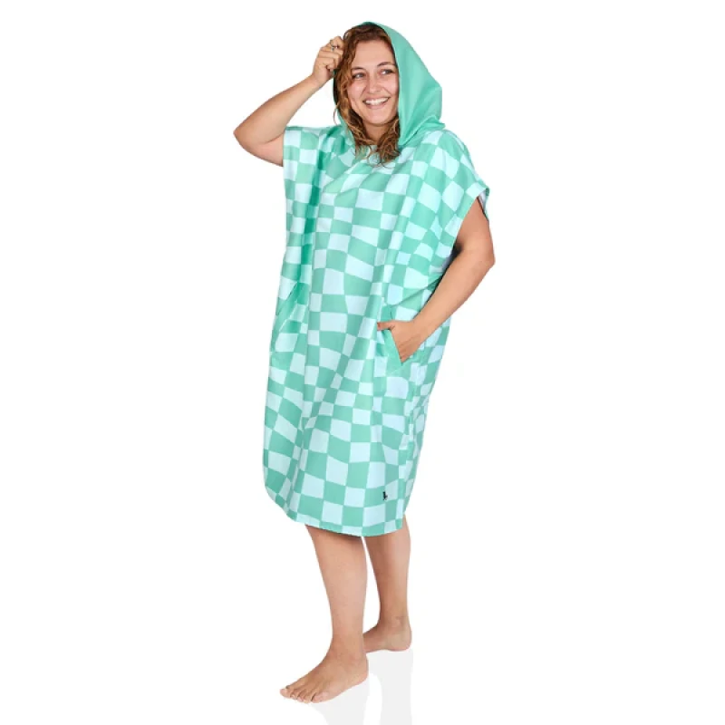 Dospelácke pončo Dock and Bay Quickdry Hooded Poncho - Groovy Check 1