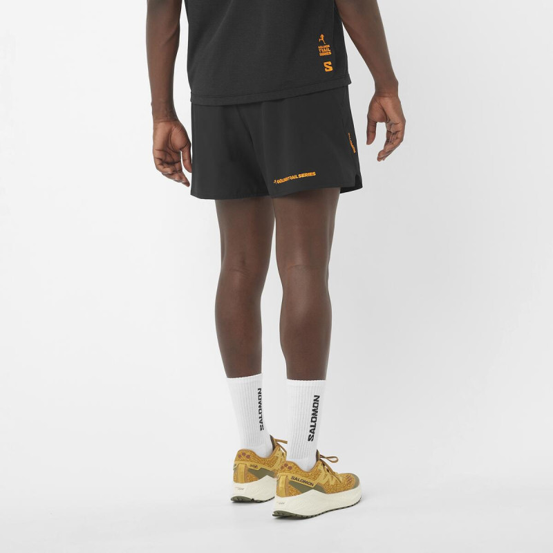 Bežecké nohavice Salomon SHKout CORE 5" SHTS GTS M DEEP BLACK 3