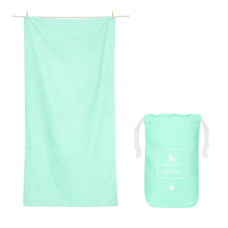 Rýchloschnúci uterák DOCK&BAY Rainforest Green