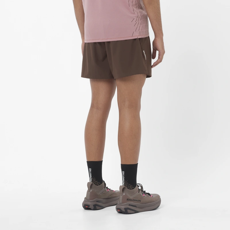 Bežecké nohavice Salomon SHKout CORE SHORTS 5" M Coffee Bean 5