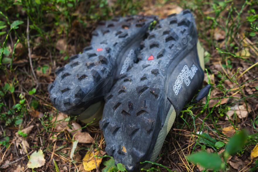 Nový tvar podrážky bežeckej obuvi Salomon Wildcross