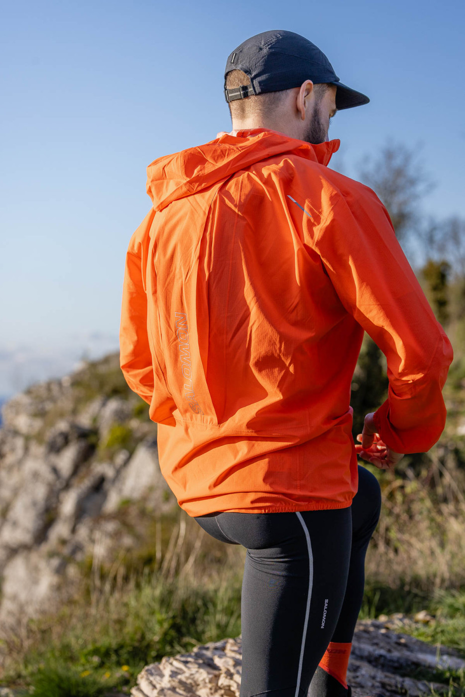 Nepremokavá športová vetrovka 20000 stlpec Salomon Bonatti Trail