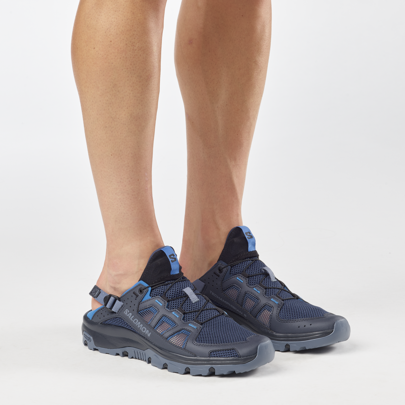 Outdoorová obuv do vody Salomon Techamphibian vo vode