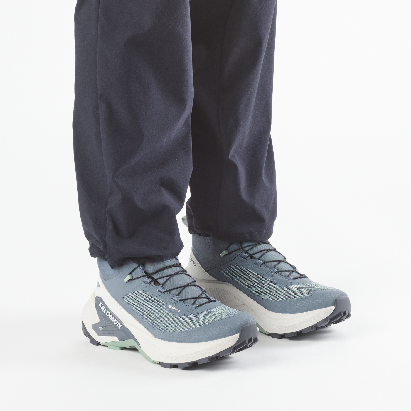 Salomon Genesis Mid GORE-TEX ľahká turistická obuv na celodenné túry