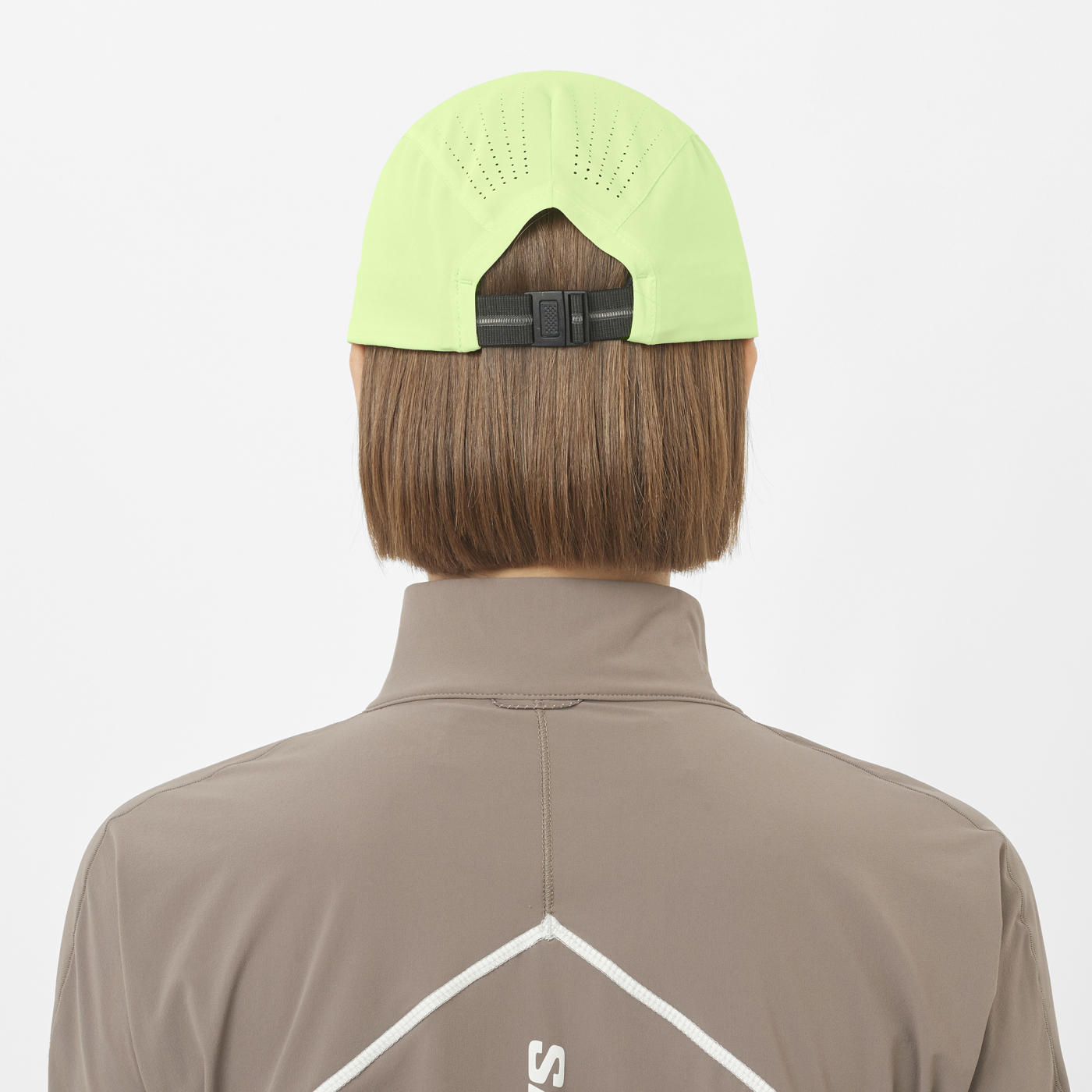 Bežecká čiapka so šiltom Salomon na všetky letné športy - Sansport predajňa Bratislava